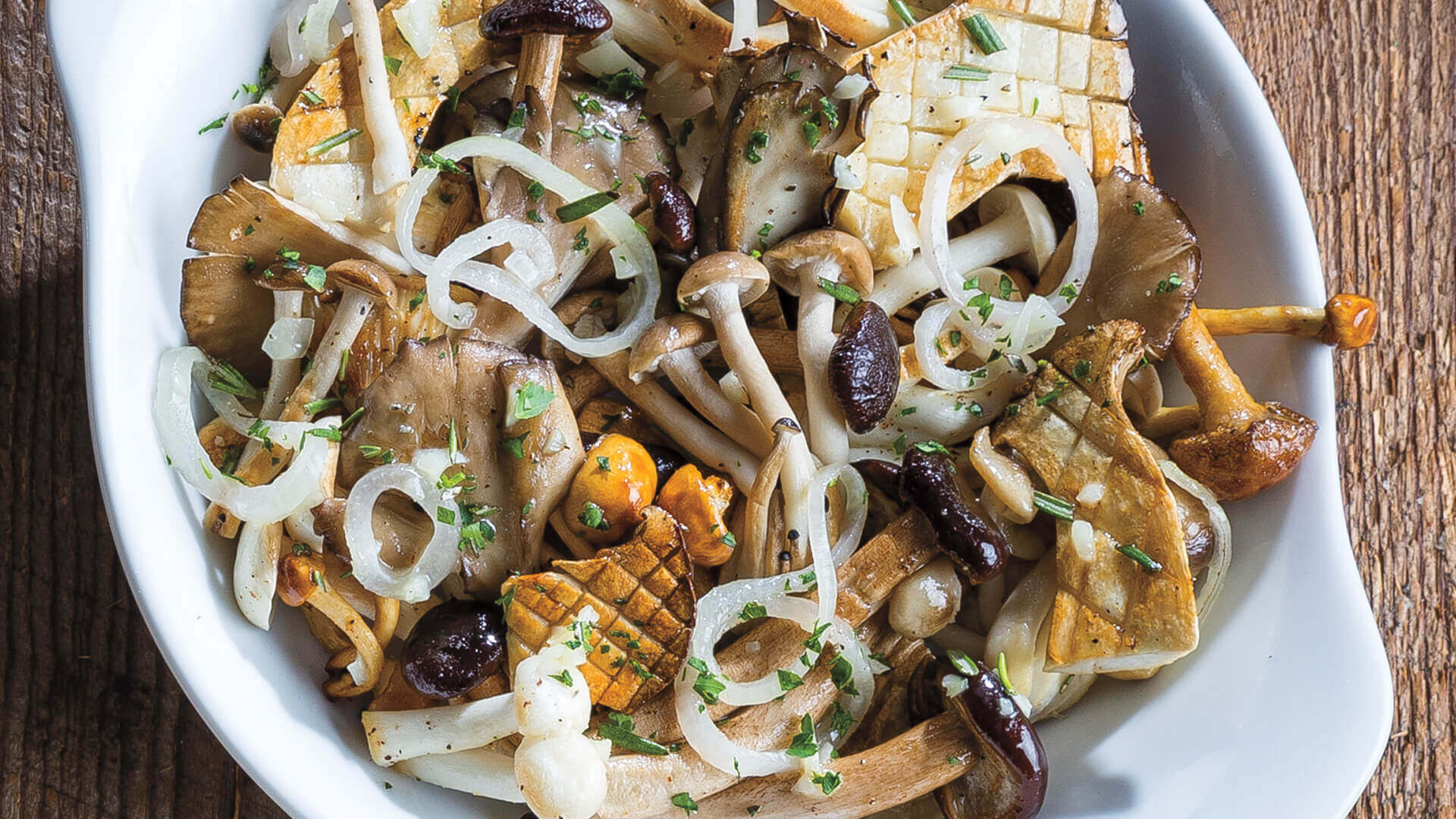 Garlic-Herb Roasted Wild Mushrooms | Recipe | Roche Bros.