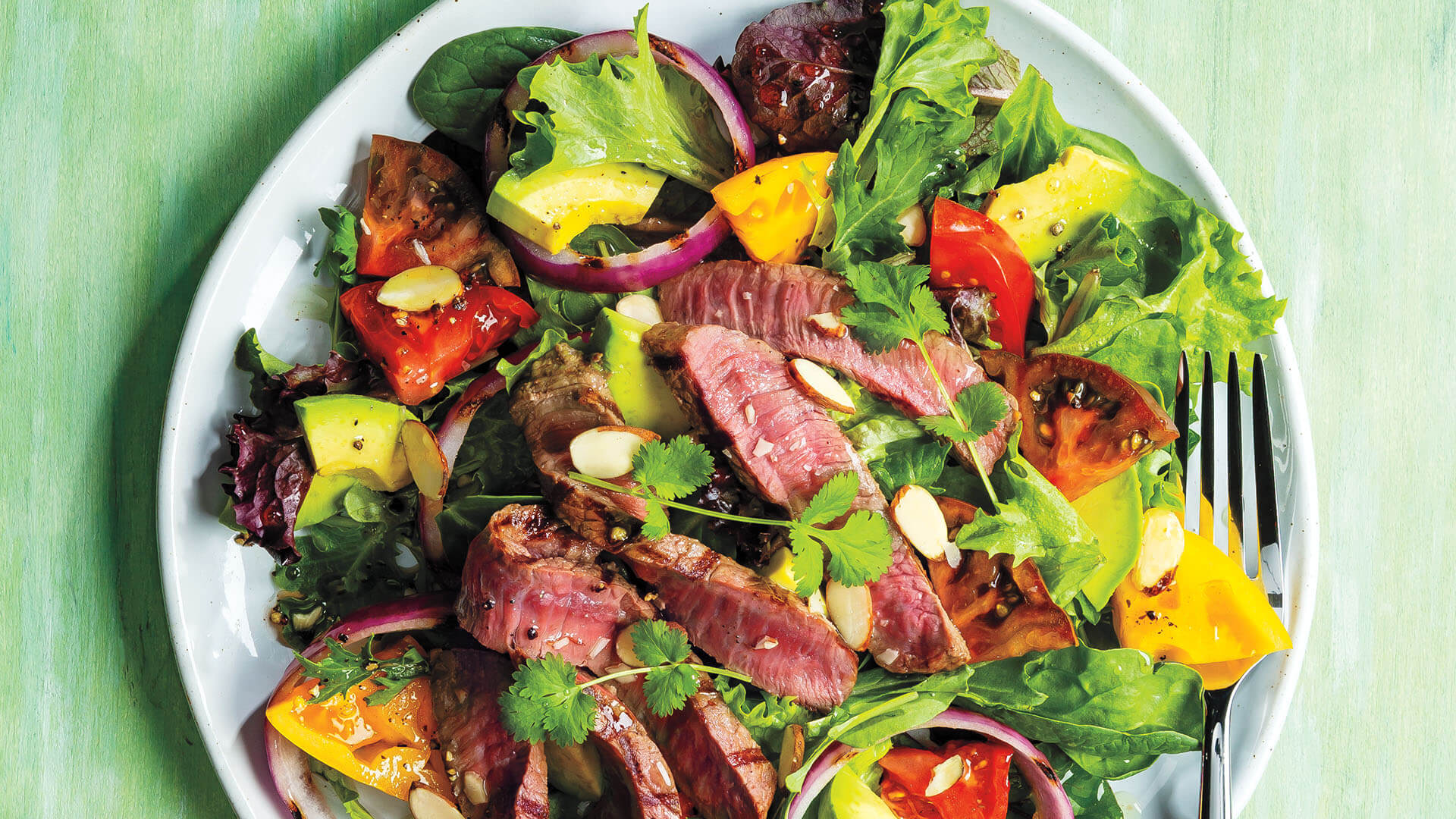 Grilled Steak & Avocado Summer Salad
