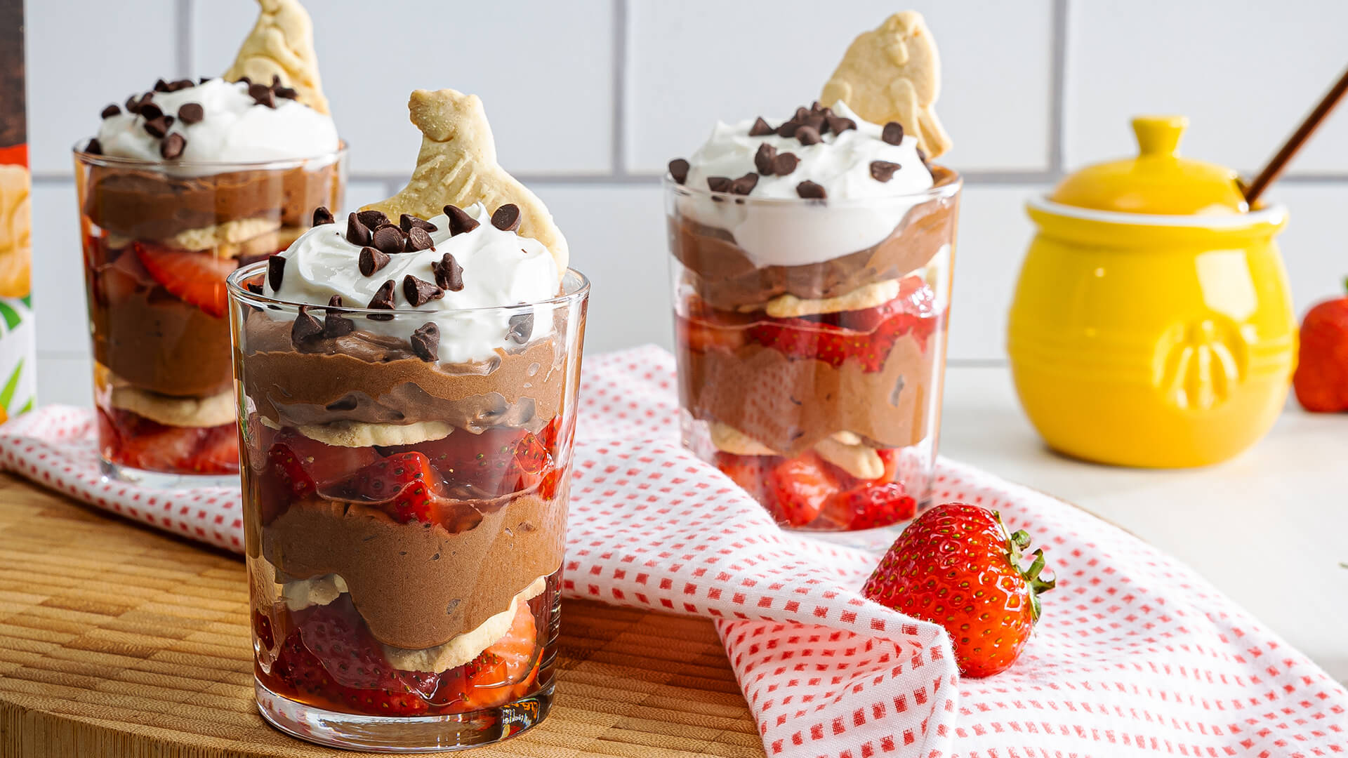 Mini Strawberry-Chocolate Parfaits